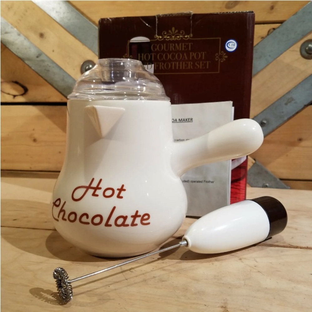 Gourmet Hot Cocoa Pot & Frother Set